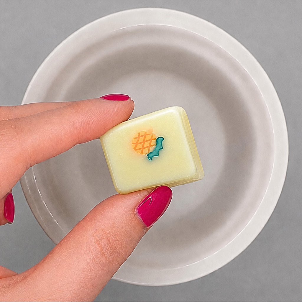 Pina Colada Smoothie Wax Melts: Pineapple, Coconut, Banana Scent